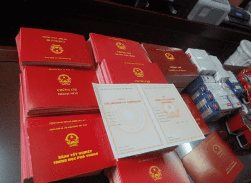 Mua Bằng Trung Cấp Quản Lý Tại TpHCM Có Hồ Sơ Gốc Bao Nhiêu Tiền?